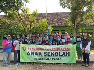 Sinergi Puskesmas Padas dan SDN 1 Pacing dalam Pengukuran Kebugaran Siswa